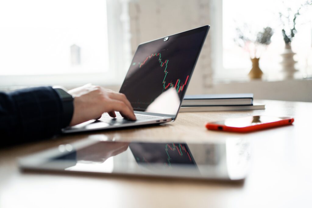 Coforge Q2 Review: IDBI Capital Maintains 'Buy' Call, Hikes Target Price - What Investors Need to Know