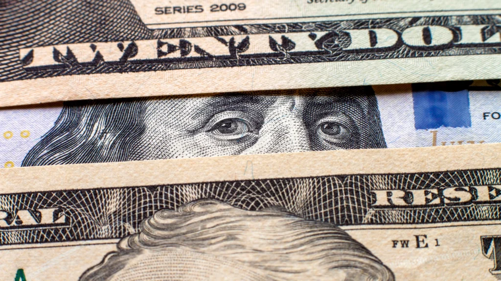 FPIs Remain Net Sellers For Second Session As Nifty, Sensex Extend Decline