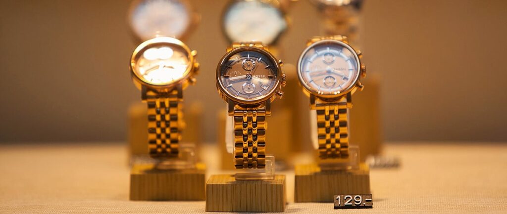 Fossil India IPO: Luxury Watchmaker Weighs $400 Million Listing