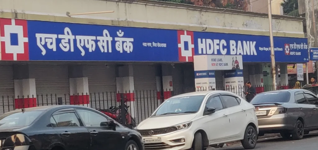 HDFC Bank Q2 Results: Strong Loan Growth, Margin Outlook Drive Earnings Upgrade