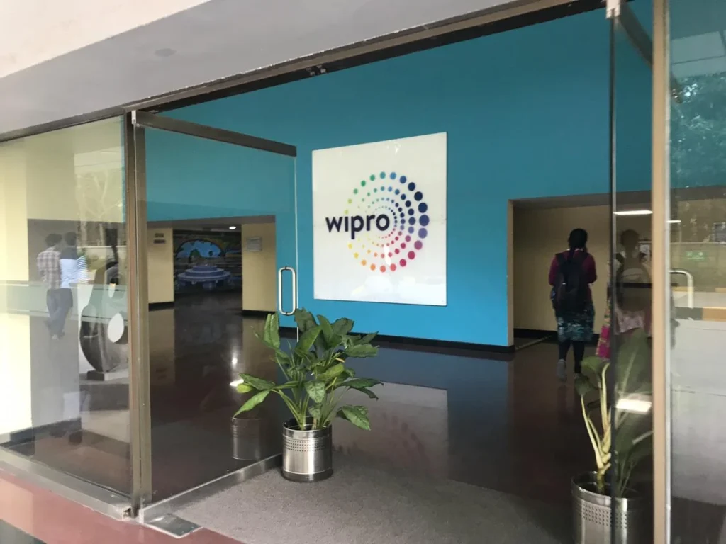 Wipro Q2 Review: Dolat Capital Maintains 'Reduce' Rating Amidst Lackluster Performance