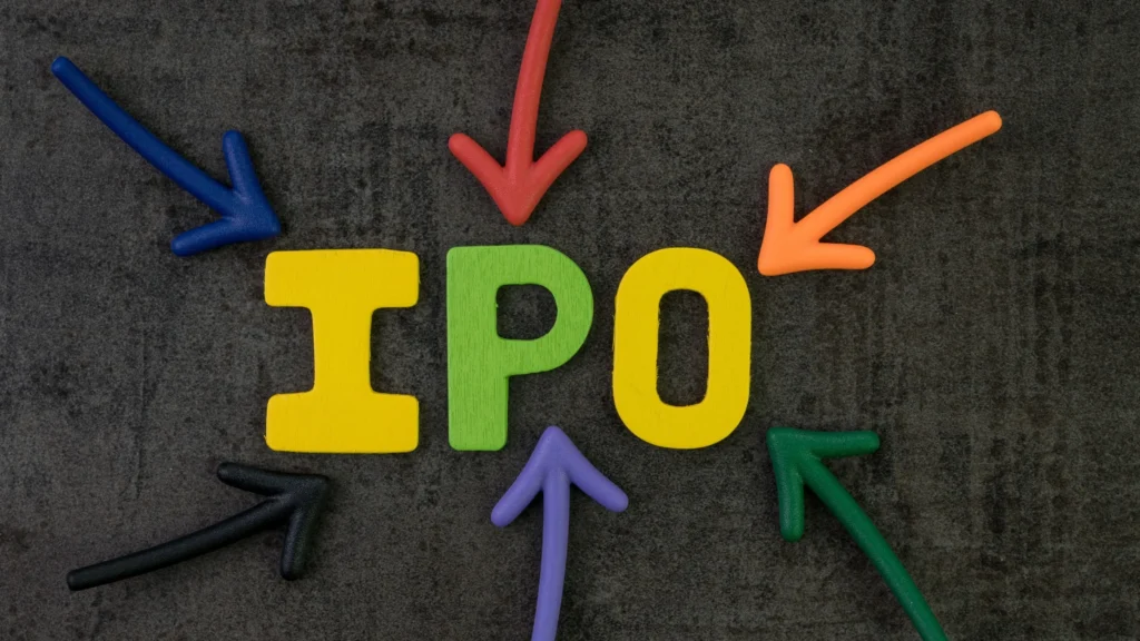 Emmvee Photovoltaic IPO: Should You Invest? Expert Analysis and Key Details