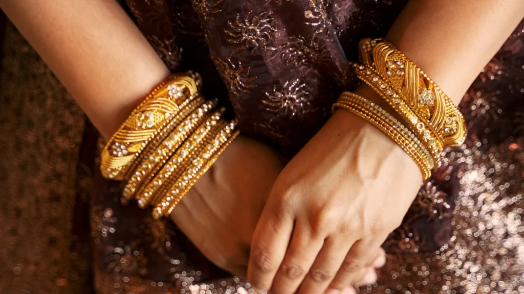 Gold Prices in India Decline by Rs 600 to Rs 1.26 Lakh per 10 Grams