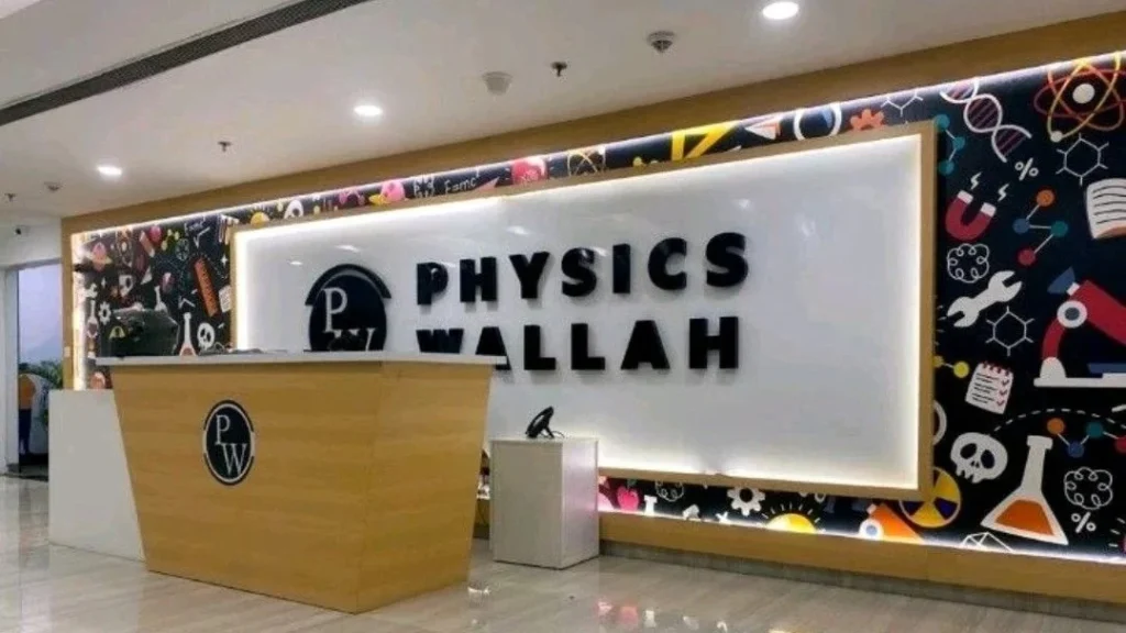 PhysicsWallah IPO Day 1 Live Updates: Key Details, GMP, Analyst Views, and Subscription Status