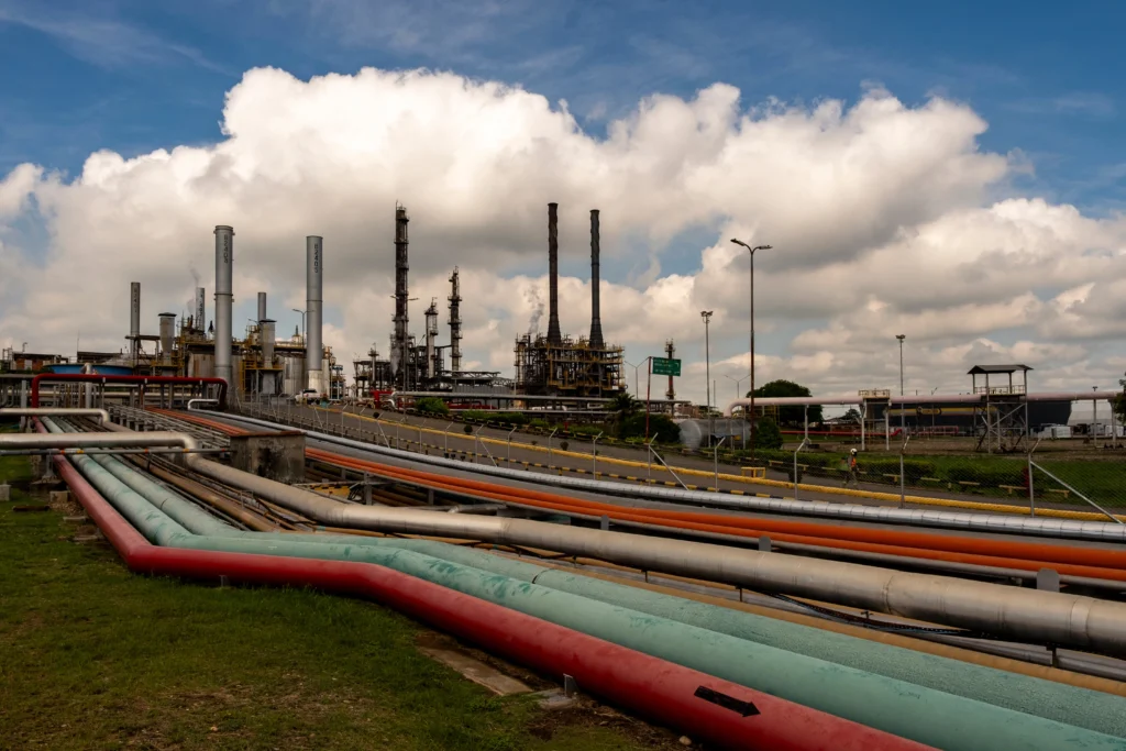 Oil Prices Rise as OPEC+ Maintains Production Pause Amid Geopolitical Tensions