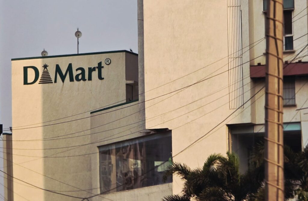 DMart Shares Rated 'Hold' By Systematix: Insights Into Q3 Performance And Revised Target Price