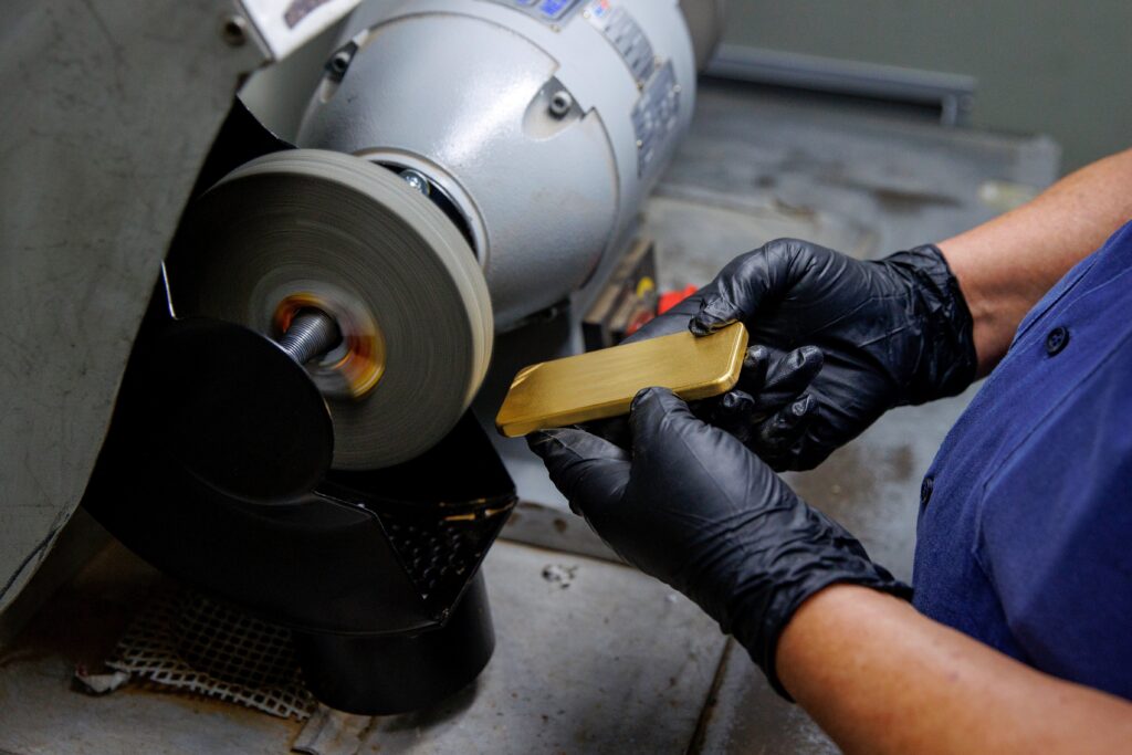 Gold Prices Steady as Investors Look Beyond Geopolitical Tensions to US Economic Data