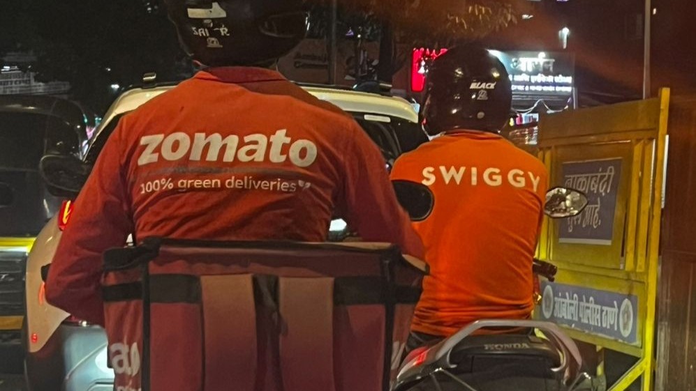 Swiggy, Zomato Share Prices Under Scrutiny as Labour Ministry Directs Removal of 10-Minute Delivery Threshold