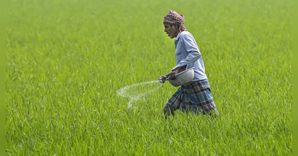 Government May Maintain Retail Fertiliser Prices for Farmers Amid Rising Global Costs