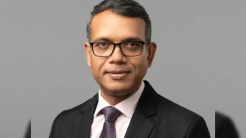 RBI Approves Subrat Mohanty's Reappointment as Axis Bank Executive Director